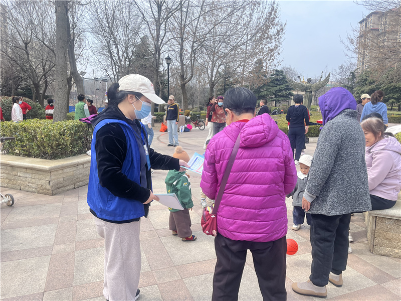 垃圾分类新时尚 城市整洁共担当——青岛市城阳区鑫江水青花园一期开展垃圾分类主题宣传活动