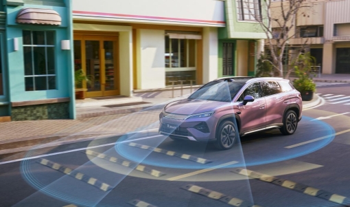 宋Ultra EV售15.19万元起,全系搭载比亚迪第二代刀片电池及闪充技术