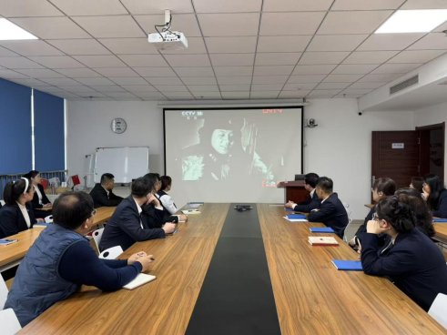 0b2ea189a40aaf69c098de99bd3af9b3