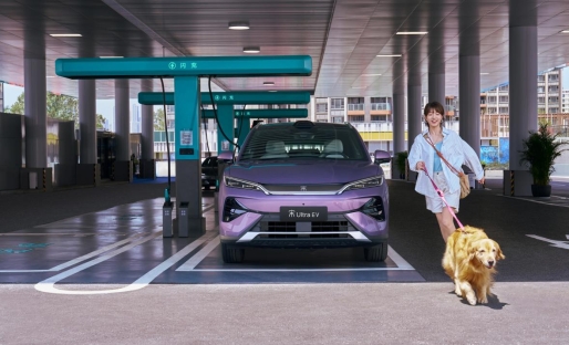 宋Ultra EV售15.19万元起,全系搭载比亚迪第二代刀片电池及闪充技术