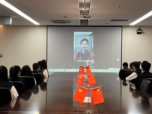 16517bf8bacb5f50900df3e7a451ae1c