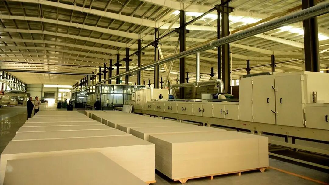 开云网站:媒体沂蒙行走进山东华能保温科技创新赋能绿色建材高质量发展(图3)