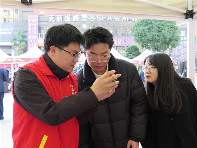 浙江龙港:烹好“法治套餐” 氤氲人间烟火