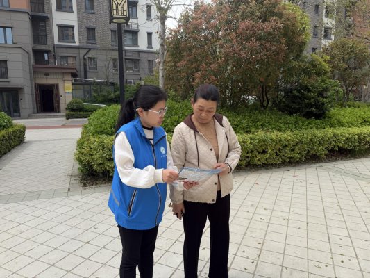 济宁市任城区南张街道悦心社区开展“网格聚力筑防线,禁毒宣传入民心”活动