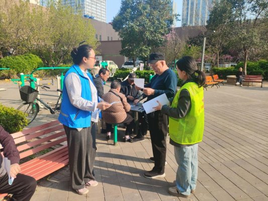 济宁市任城区阜桥街道浣笔泉社区开展“文明祭祀 绿色清明”志愿服务活动