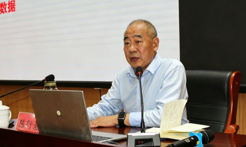中国科学院院士陈衍景校友重返菏泽一中作科普报告