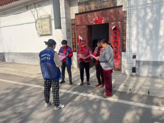 济宁市任城区二十里铺街道薛坡村开展“文明祭扫 绿色清明”志愿服务活动