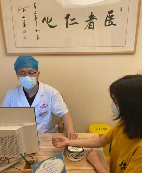 张自忠教授:深耕杏林三十载,临床、教学、管理兼备的复合型中医专家