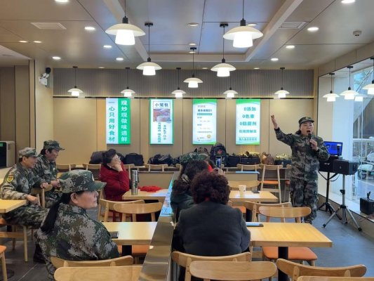 从“橄榄绿”到“志愿红” —— 济宁市任城区仙营街道秦庄社区退役军人用歌声传递红色力量