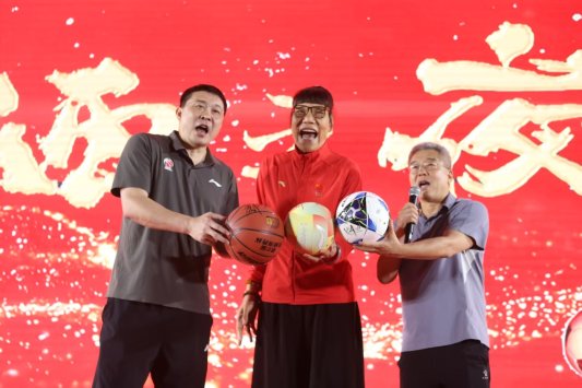 名校名师面对面对话“海西杯”创始人尤加林（中篇）：创办“海西杯”点亮少年足球梦(图4)