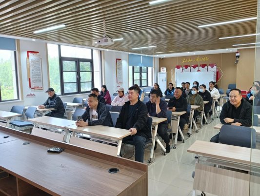 b64b6dde7f405c5c8f3af93ef853c486