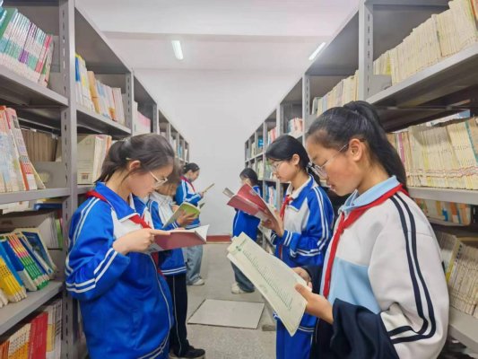 菏泽鲁西新区陈集镇八一小学开展世界读书日系列主题活动
