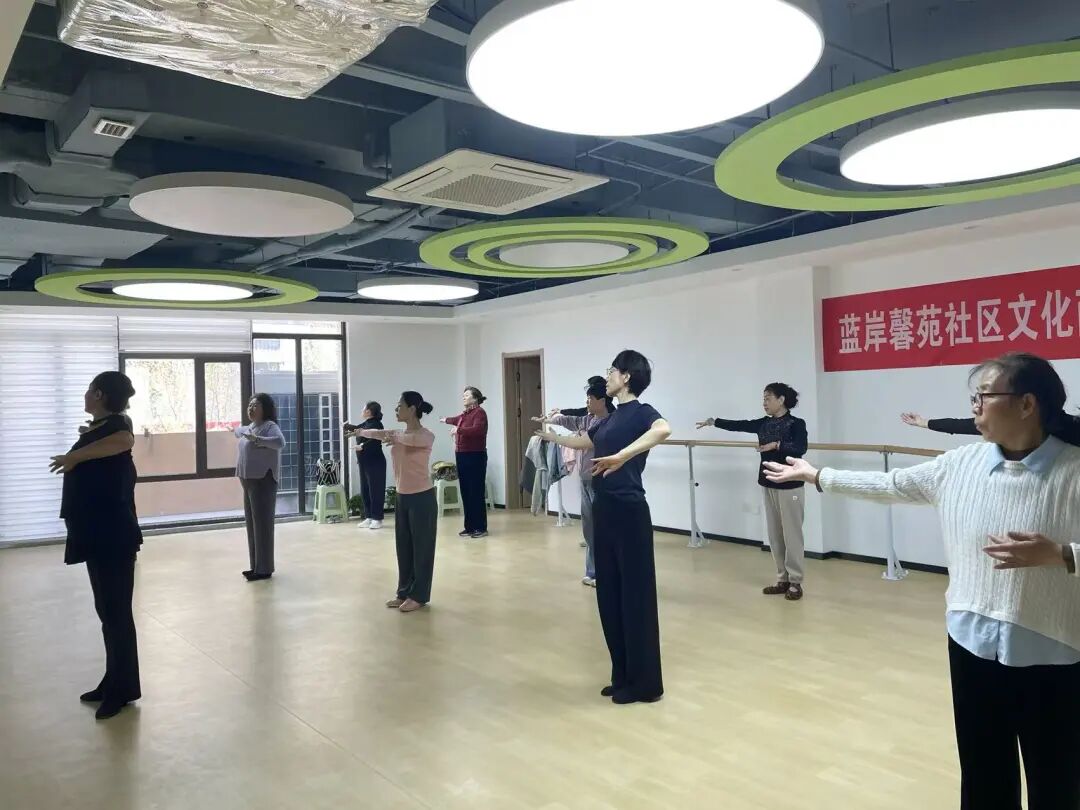 青岛市崂山区金家岭街道蓝岸馨苑社区文化书院开课啦(四月篇)