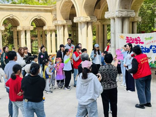 b585d76ab5d246b20d948c45b4cf9a68