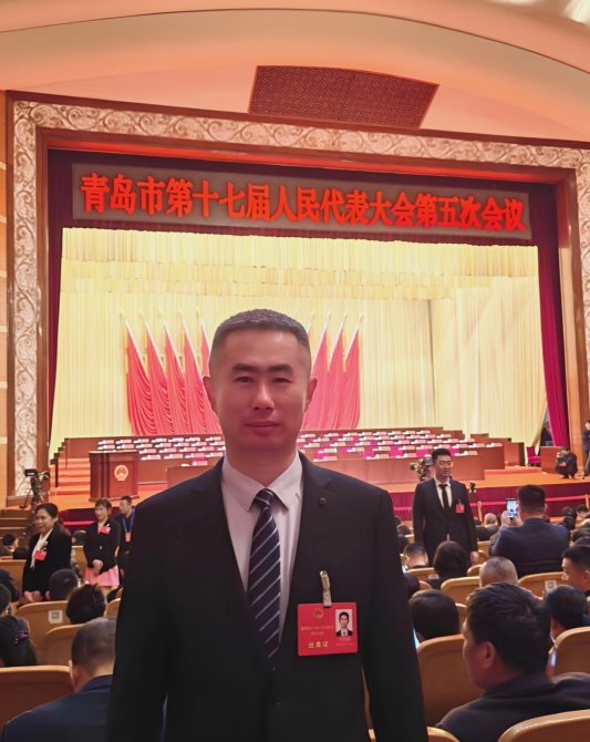 鲁网专访|青岛市人大代表、中国好人、西海岸新区总工会兼职副主席李晓鹏:焊花映初心 履职担使命