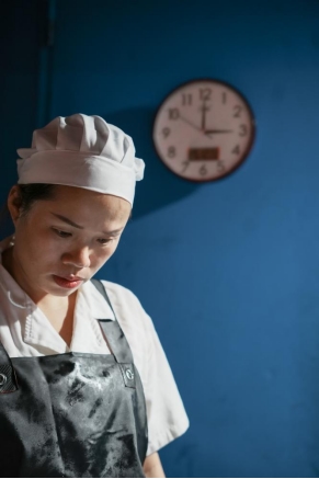 寅时:深巴食堂为公交驾驶员“加满油”