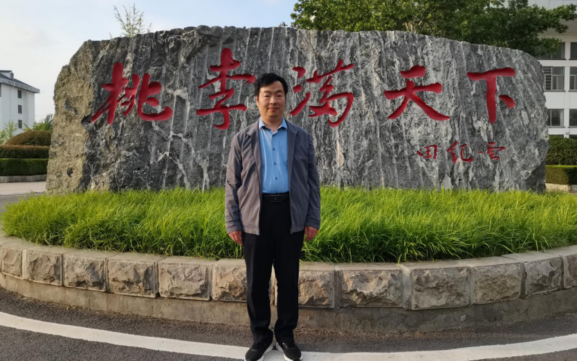 发现榜样|菏泽一中王健:初心如磐映杏坛 党建引领育英才