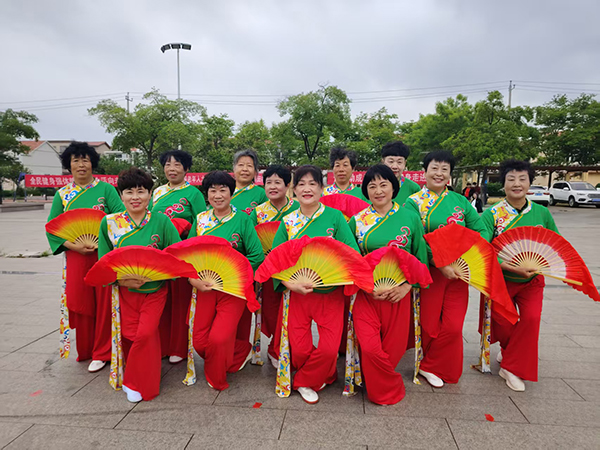文化进万家｜太极润乡土银龄绽芳华——青岛市即墨区田横镇开展老年太极拳健身联动活动(图3)