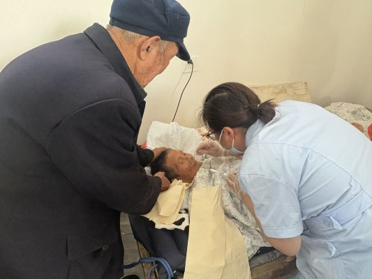 菏泽市牡丹区高庄镇中心卫生院医者上门服务 贴心护理暖到家