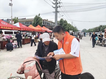 杜堂镇采摘节宣传2
