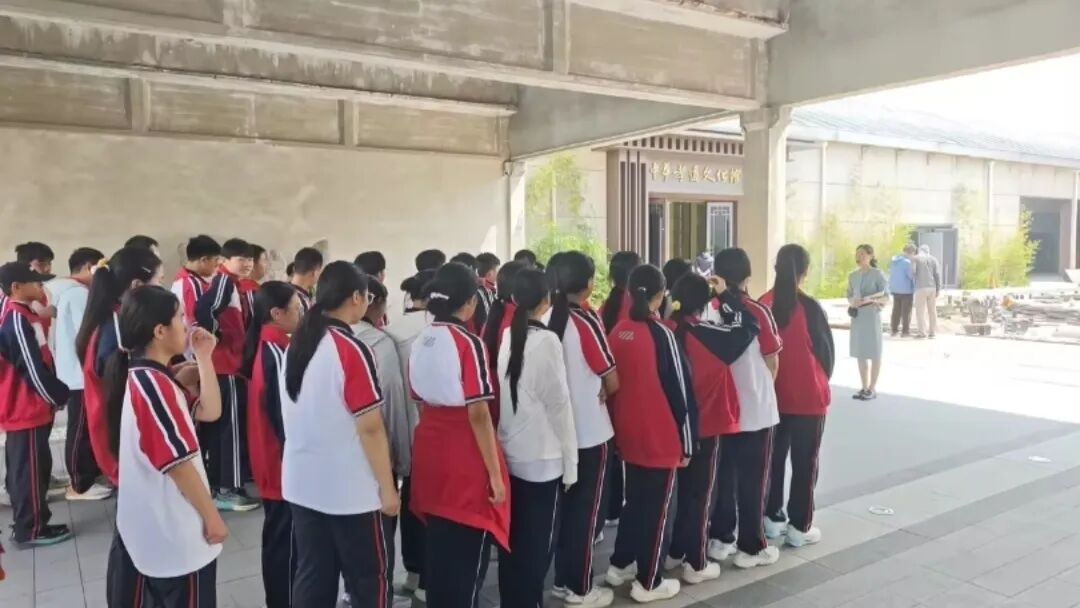 临沂六中启阳校区七年级鲁南制药文化高地馆群研学实践活动纪实
