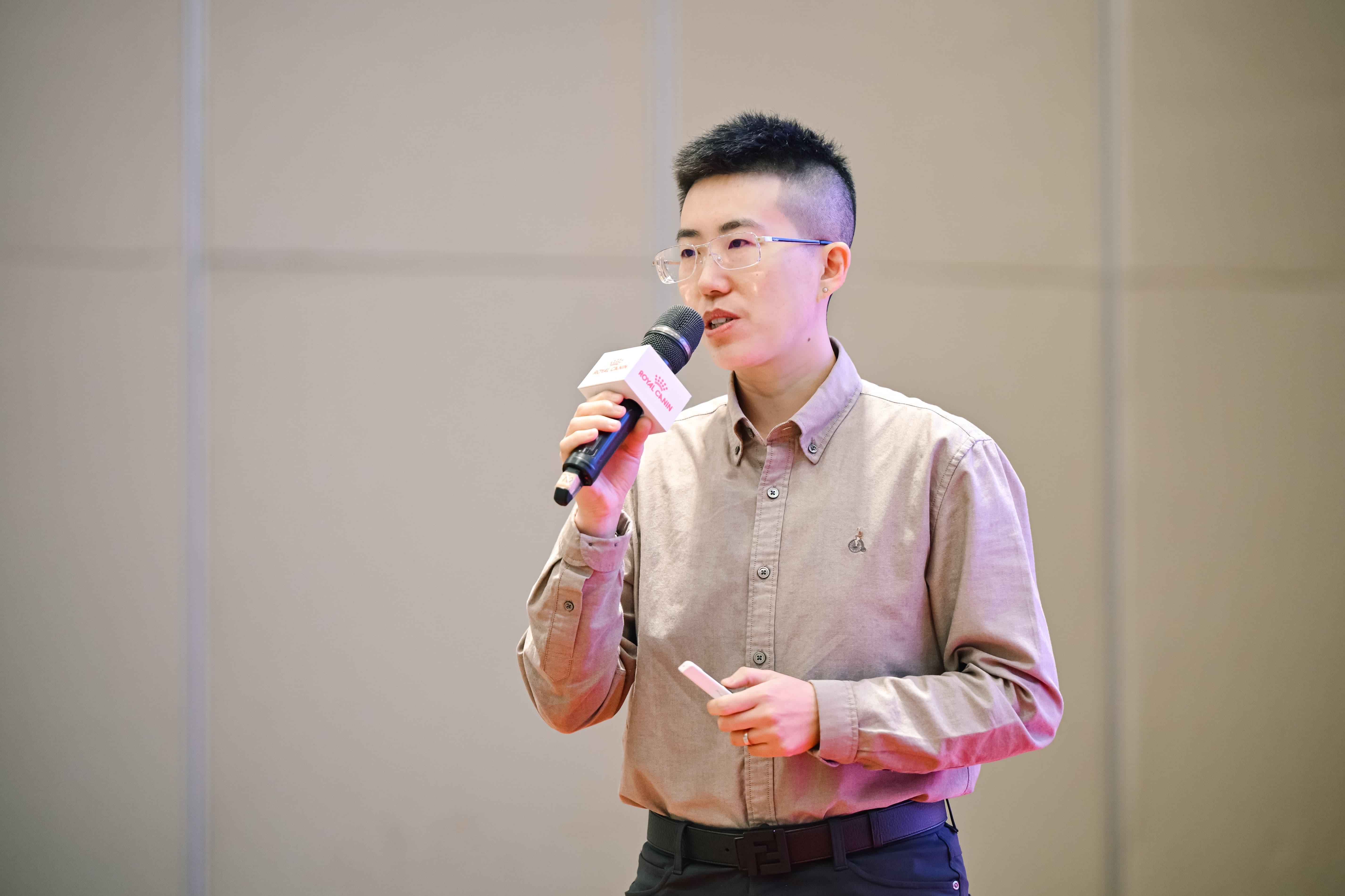 5. 皇家宠物食品科技交流部负责人李婧发言.JPG