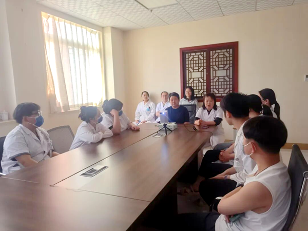 夯实服务根基 强化责任担当——平度市人民医院分院开展青年职工服务与责任意识专题培训