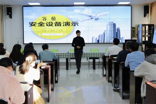 照片5.公开课展示现场