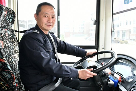 2026好网民·在山东|徐建国:航拍映初心 凡人微光耀乳山