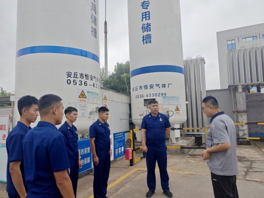 筑牢安全防线!潍坊消防走进企业“体检”守护生产经营平安(图2)