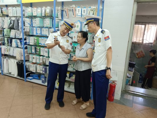 筑牢安全防线!潍坊消防走进企业“体检”守护生产经营平安(图3)