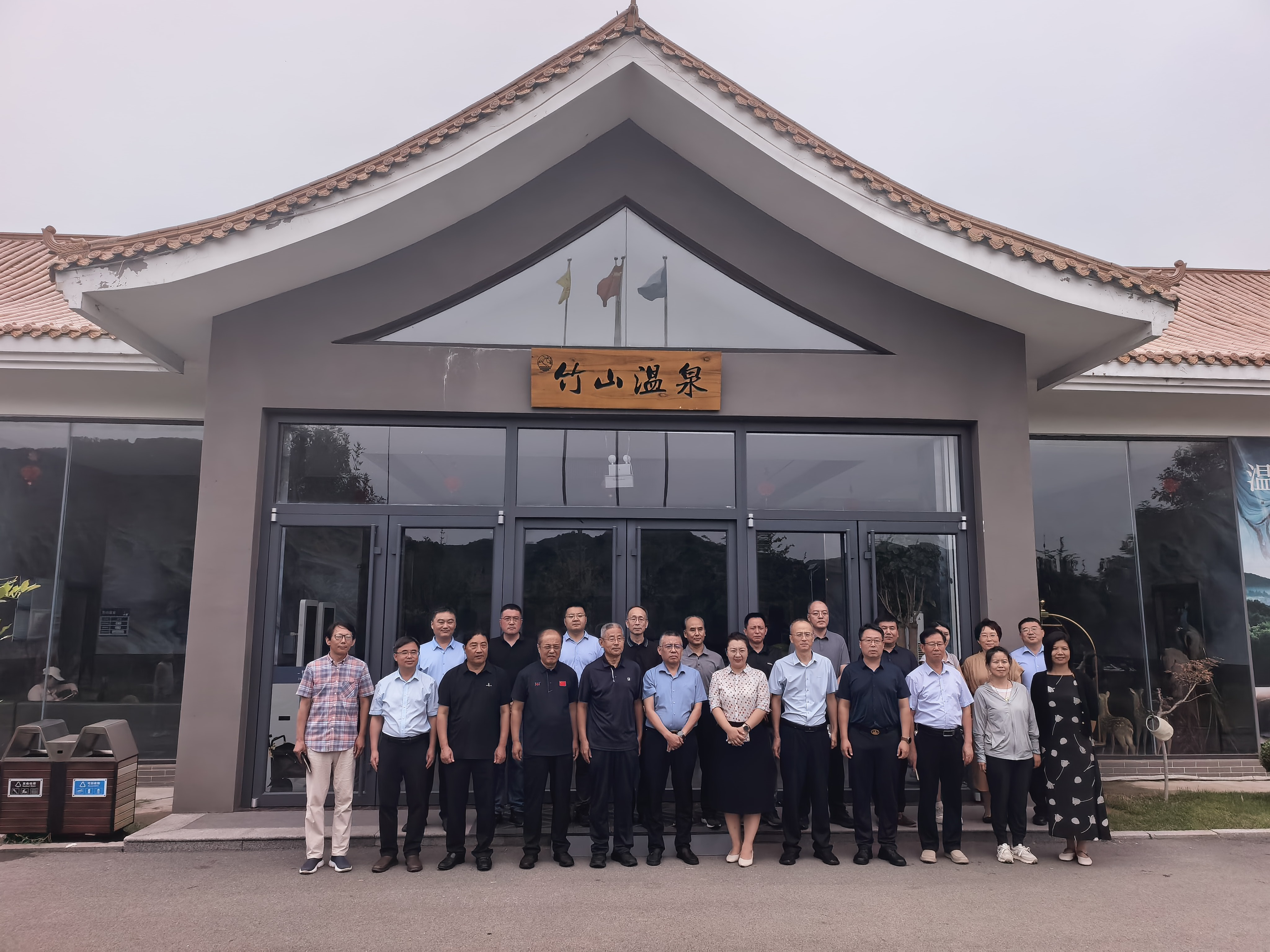 校媒联动聚合力文旅赋能促发展丨驻潍高校宣传部长联谊会融媒体实践基地落地竹山生态谷(图5)