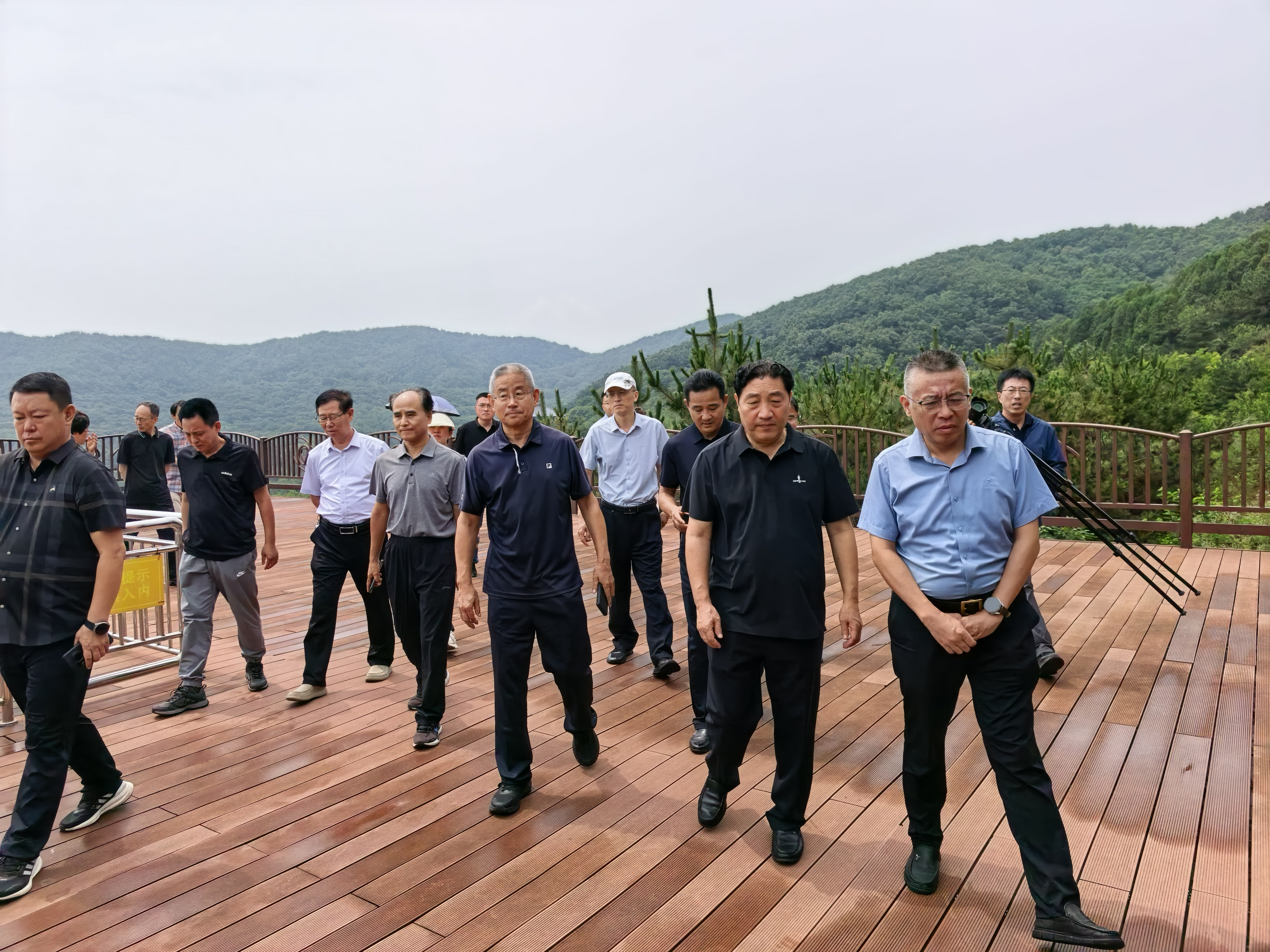 校媒联动聚合力文旅赋能促发展丨驻潍高校宣传部长联谊会融媒体实践基地落地竹山生态谷(图3)