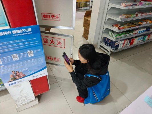 济宁市任城区南张街道悦心社区开展消防安全大排查行动(图1)