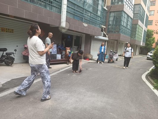 济宁市任城区仙营街道仙北社区:网格服务暖人心全民健身乐融融(图1)