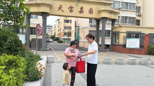 7月10日2026年7月第X期(户外):德州中支走进天宝嘉园社区 开展反诈入户宣传活动2