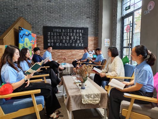 瑞众保险山东分公司威海中支党支部开展“书香润心 薪火相传”红色读书分享会活动