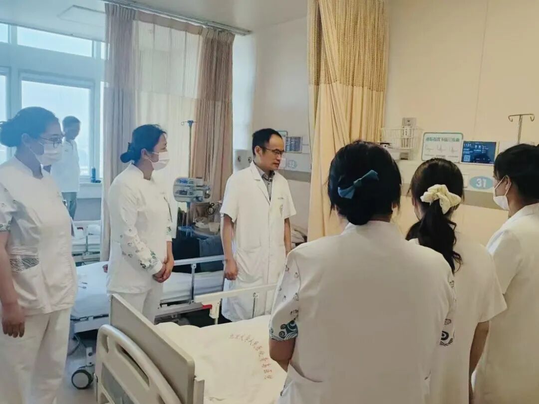 血压骤降至85/55!医共体极速响应,呕血患者实现“绝地求生”