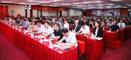 青岛大学医疗集团西海岸第二医院建院十周年大型惠民义诊暨系列学术活动隆重开幕