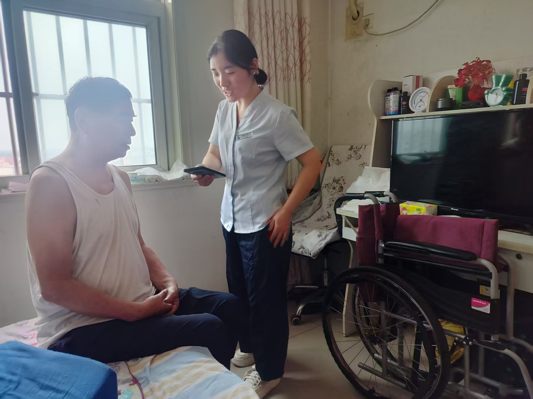 山东移动临清分公司：暖心上门服务打通适老化服务“最后一公里”(图2)