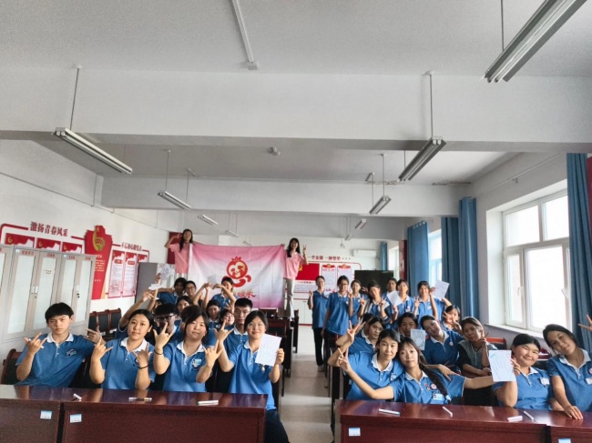 思政润心赴边疆师志不渝育栋梁——陕西师范大学学子开展新疆内高班思政引领专项研究与实践纪实(图3)