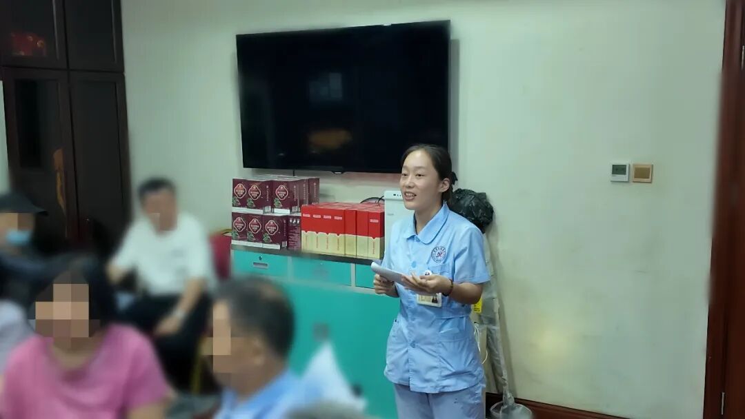 温情康复暖心相伴丨济南南郊医院康复医学科举办温馨生日会(图2)