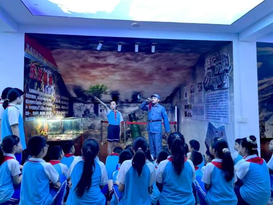 方寸阁楼间,红色基因如何“生根发芽”?——菏泽鲁西新区陈集小学探访记
