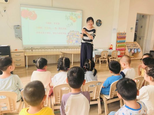 党建聚力促团结 石榴花开润童心 济南历下一幼党支部开展民族团结宣传月系列活动