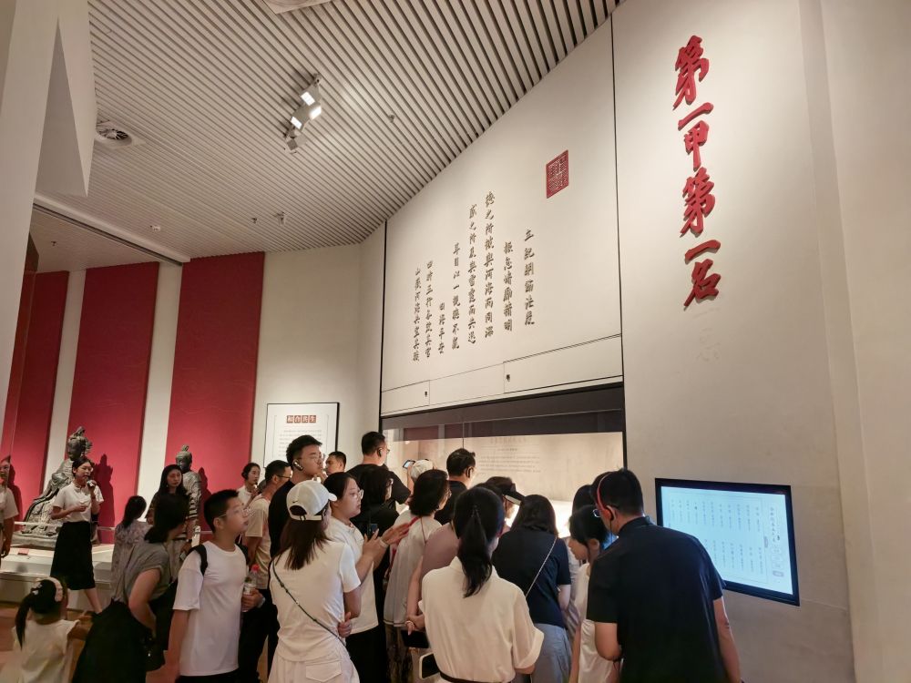 逛古城、赏非遗、赛风筝:多业态点燃国庆假日文旅