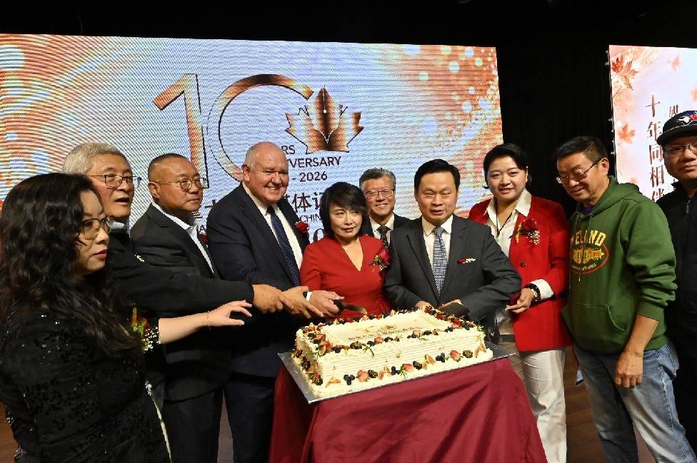 加拿大共工新闻社携手VIVA家居庆贺加拿大中文媒体记者协会成立十周年 