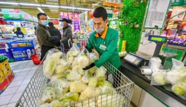 “就地过年”带火泉城春节消费:餐饮市场恢复九成 131.9万人次观影