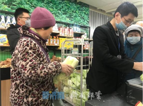 新华社点赞济南：在107个超市网点投放政府储备大白菜