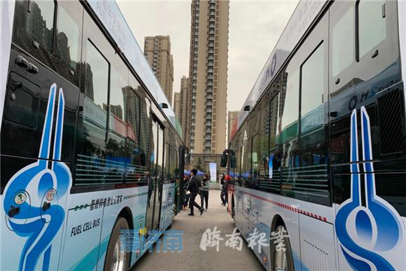 济南首条氢能源公交车线路正式开通 首批10辆 投入K115路运营