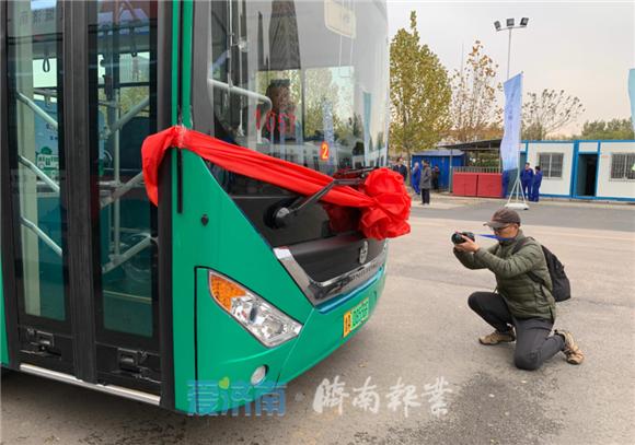济南首条氢能源公交车线路正式开通 首批10辆 投入K115路运营